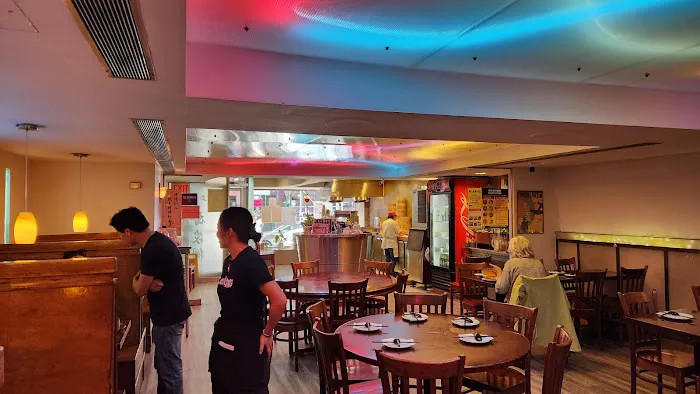 Supreme Restaurant Picture 5