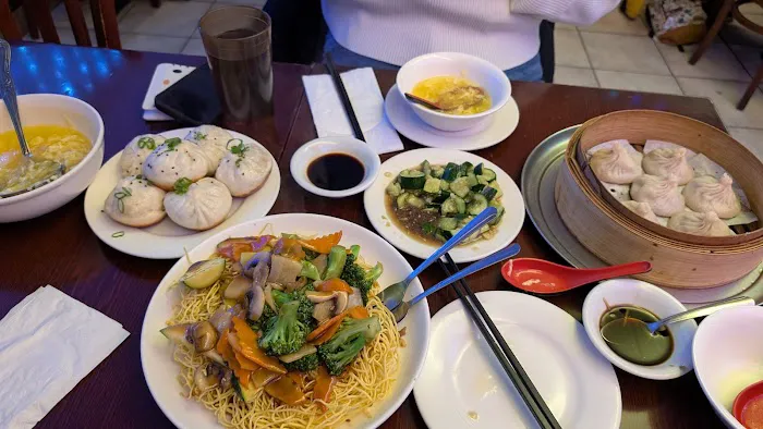 Supreme Restaurant Picture 6