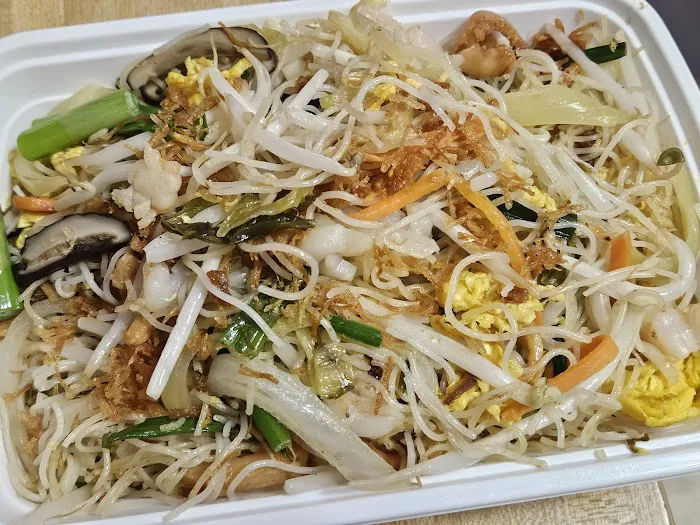 Lady Chow Kitchen Picture 7