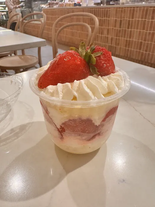 Luna Cafe & Bakery Picture 3
