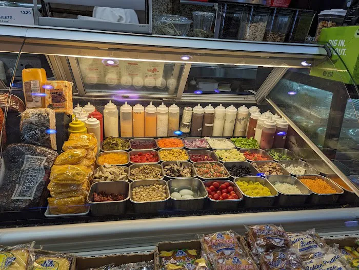 Highline Deli II Picture 8