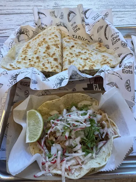 El Gallo Taqueria Picture 1
