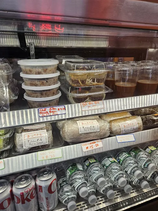 Bánh Mì Cô Út Picture 10