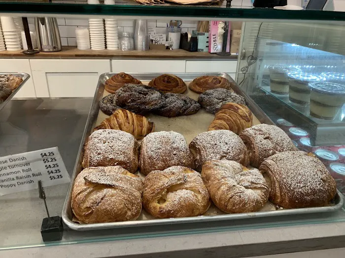 Michaeli Bakery Picture 4