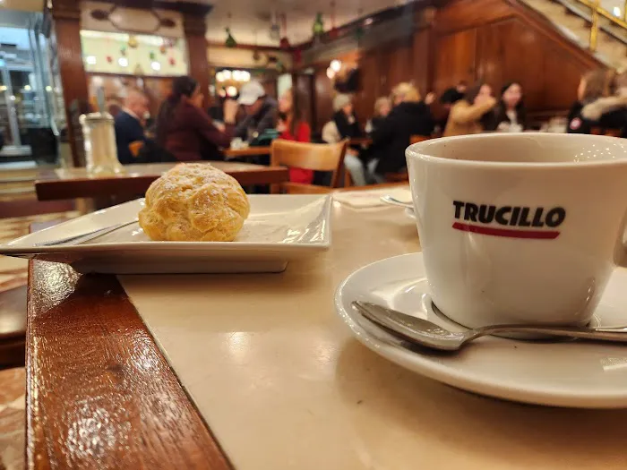 Ferrara Bakery & Cafe Picture 8
