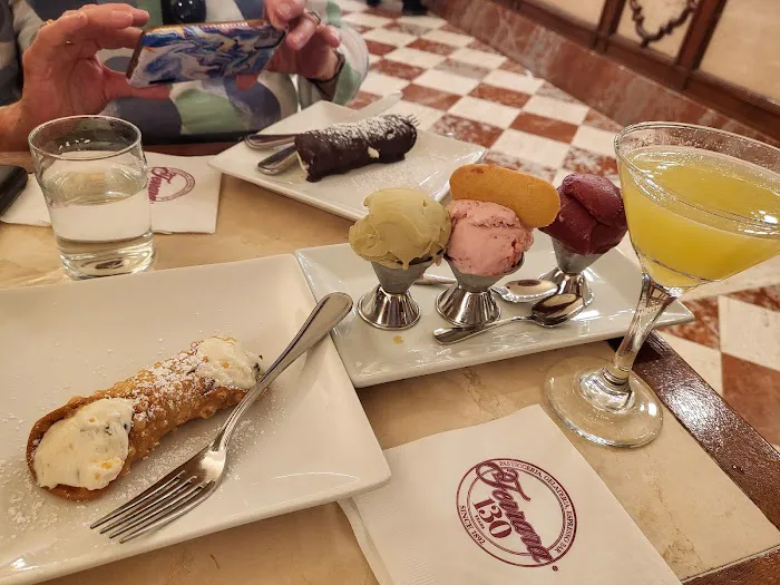 Ferrara Bakery & Cafe Picture 5