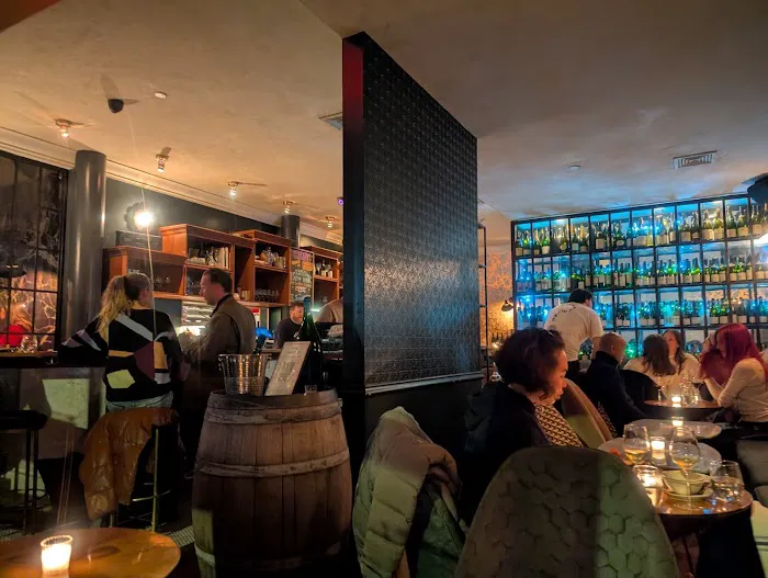 La Compagnie, Centre Street Picture 5