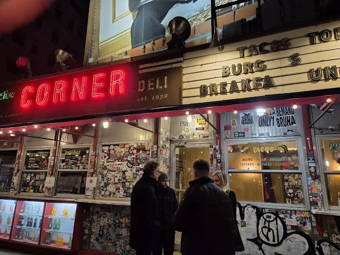 La Esquina Brasserie Picture 10