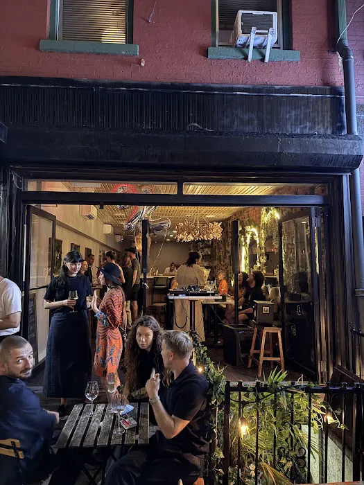 Salud SoHo Picture 6