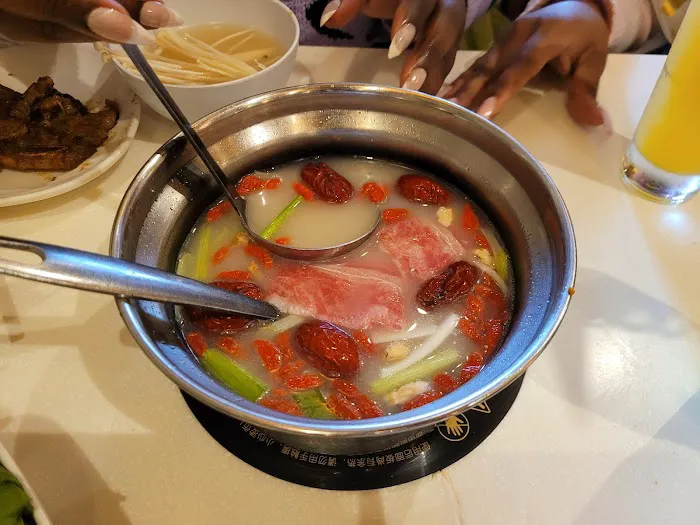 Hometown Hotpot & BBQ Picture 1