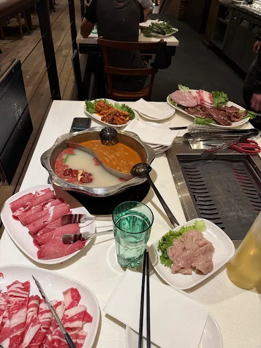 Hometown Hotpot & BBQ Picture 8