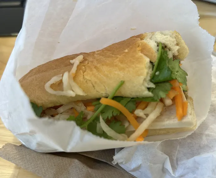Bánh Mì Saigon Picture 3