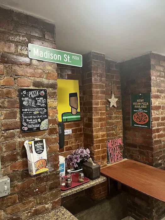 Madison Street Pizza Picture 9