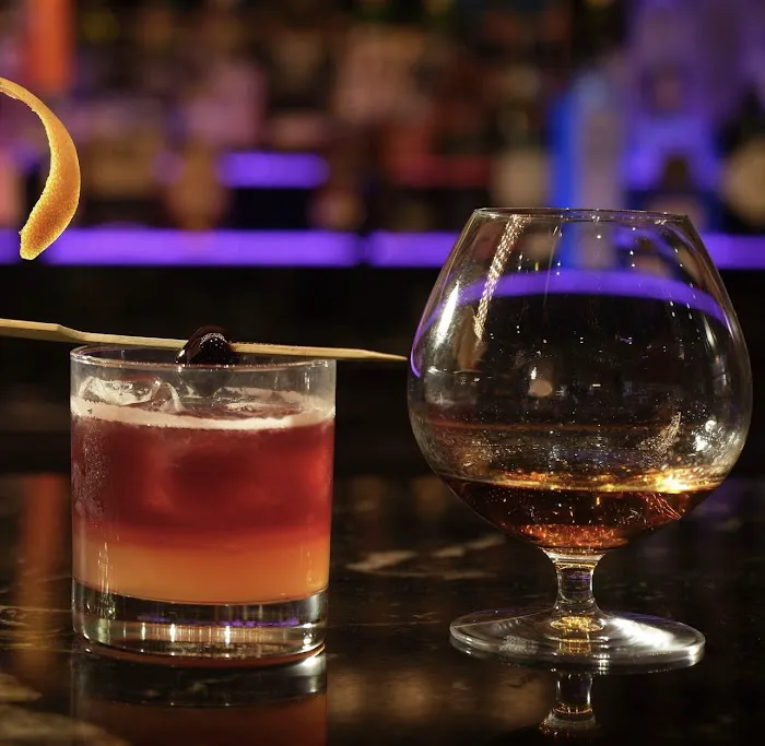 Centric Bar & Grill Picture 4