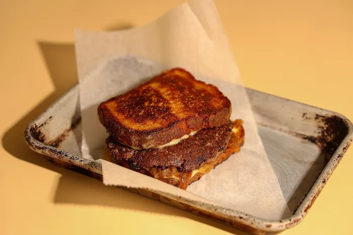 Springy Burgers & Fries Picture 9