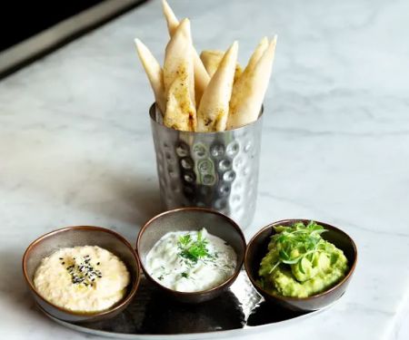 Black Hound Bar & Lounge