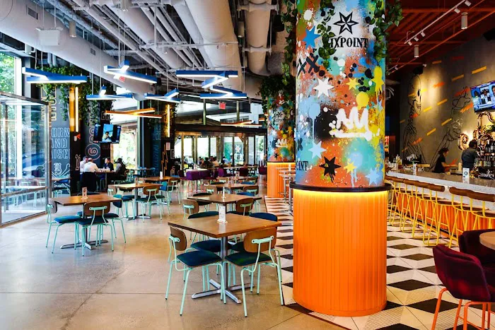 Sixpoint Brewery at Brookfield Place Picture 8