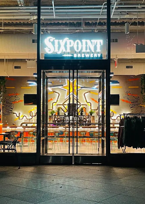 Sixpoint Brewery at Brookfield Place Picture 4