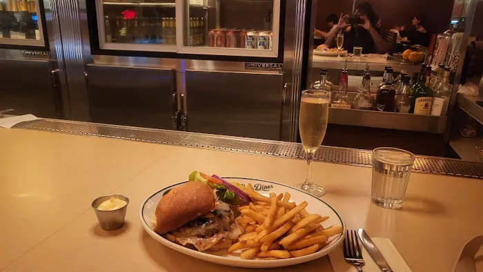 Soho Diner Picture 5