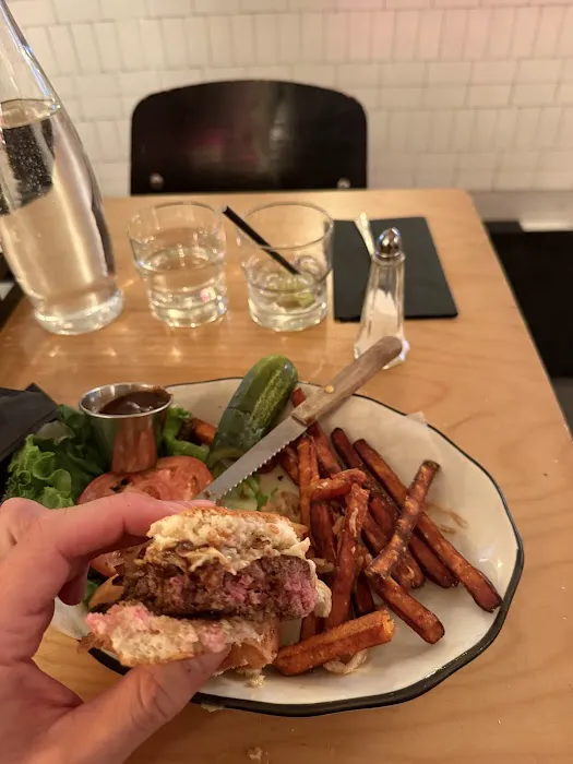 Black Tap Craft Burgers & Beer - SoHo Picture 10