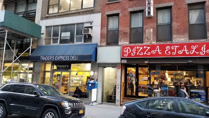 Trader Express Deli Picture 8