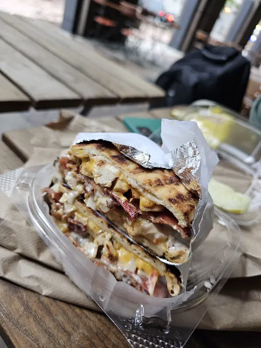 Garden City Deli Picture 2