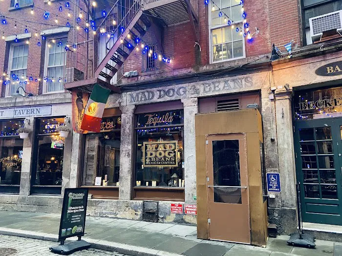 Mad Dog & Beans Mexican Cantina Picture 7