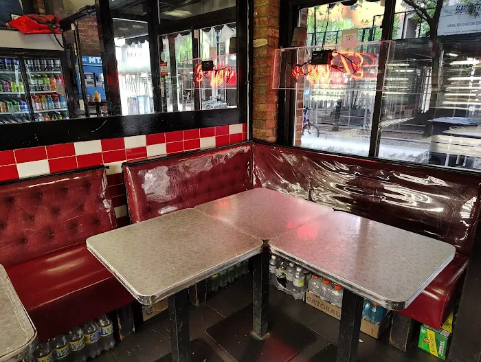 Tustina's Pizzeria Picture 3