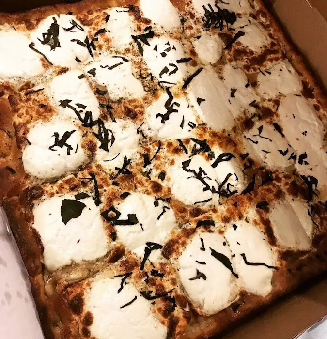 Justino's Pizza Picture 6