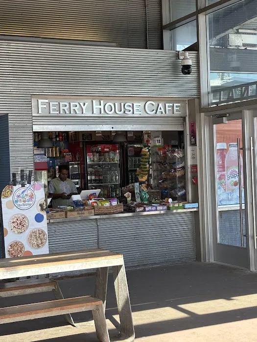 Ferry House Cafe Picture 9