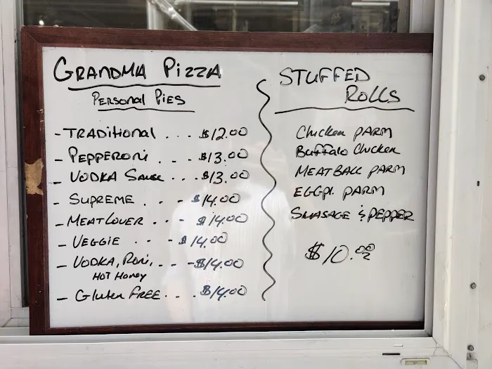 Jiannetto's Pizza Truck Picture 4