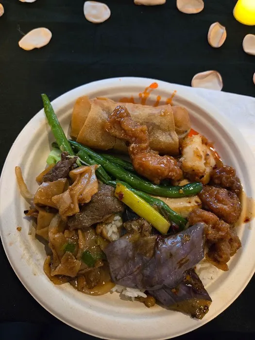 Yip's Food Court Picture 7