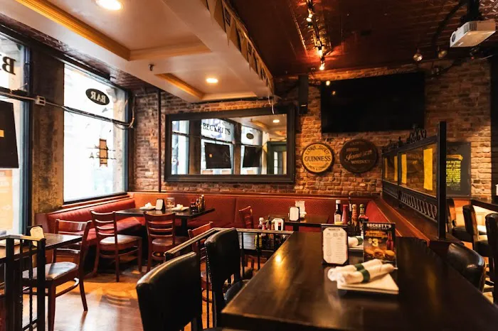 Beckett's Sports Bar Picture 4
