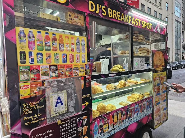 DJ's Breakfast Spot Picture 5