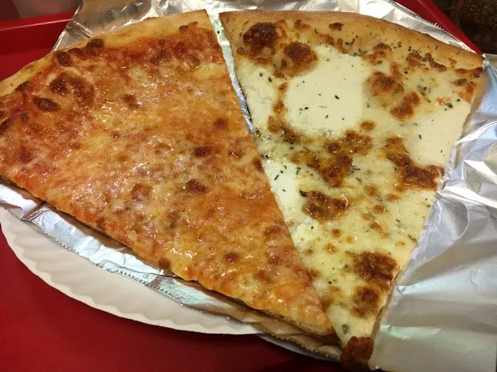 DaVinci Pizzeria & Restaurant Picture 3