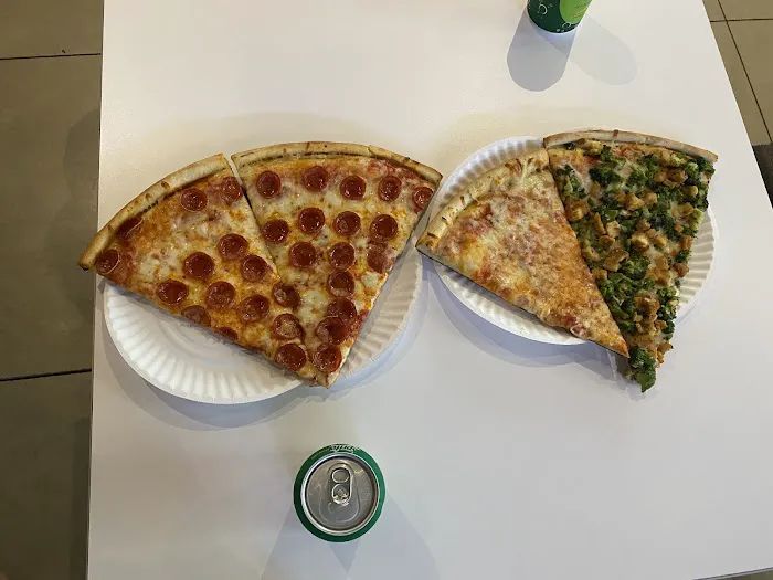 Lulu's Pizza Picture 4