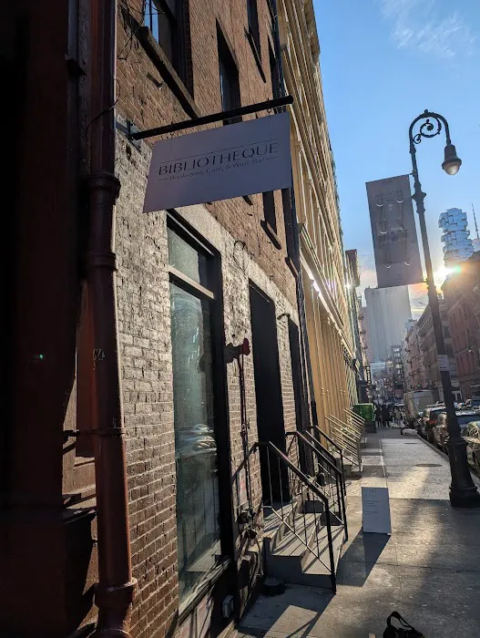 Bibliotheque Picture 5
