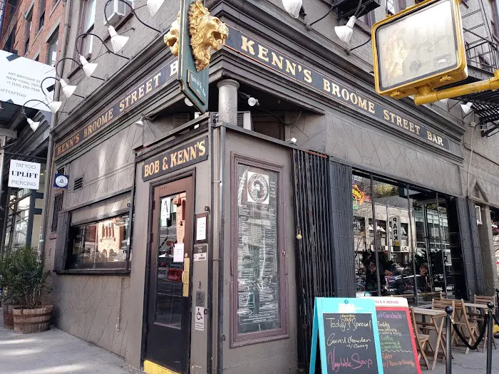Kenn's Broome Street Bar Picture 1