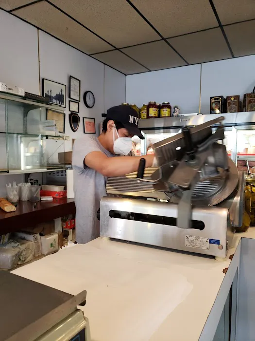 Parisi Bakery & Deli Picture 6