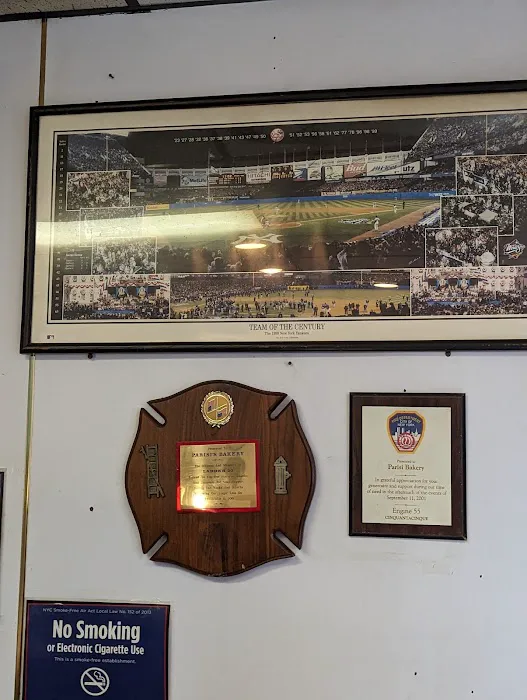 Parisi Bakery & Deli Picture 1