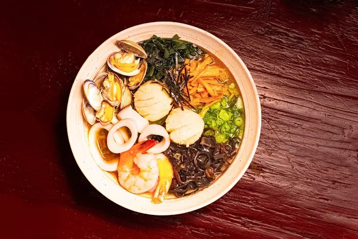 Zutto Japanese Ramen Sushi Bar Picture 3
