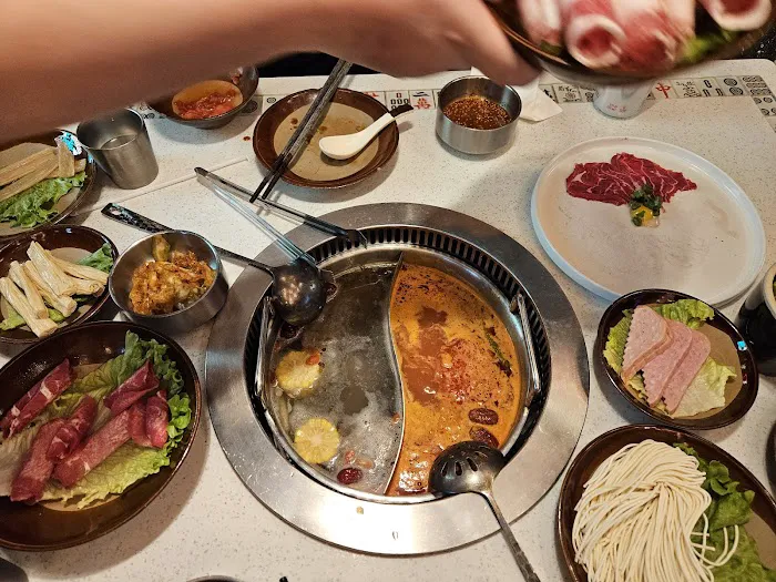 ER HOT POT - Battery Park Picture 8