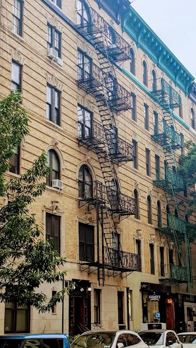 54 Thompson Street Picture 1