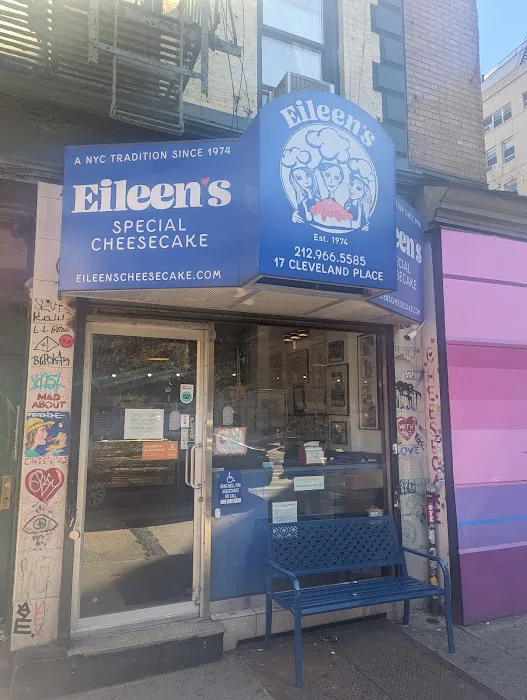 Eileen's Special Cheesecake Picture 3