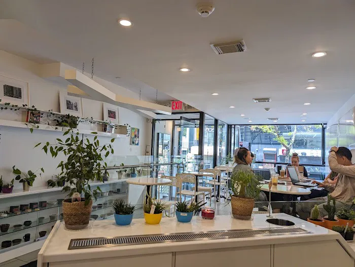MJ (Manny Janeth) Café Picture 5