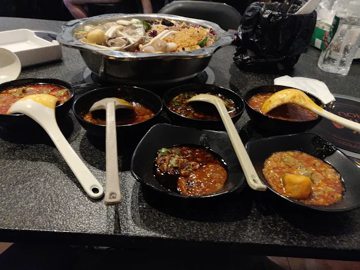 Hou Yi Hot Pot Picture 3