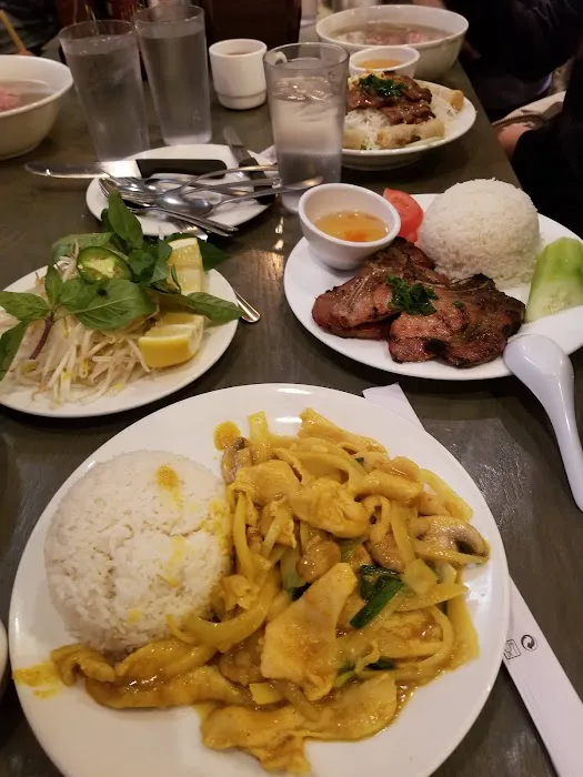 Phở Grand Picture 2