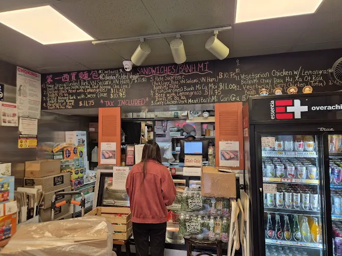 Saigon Vietnamese Sandwich Deli Picture 4
