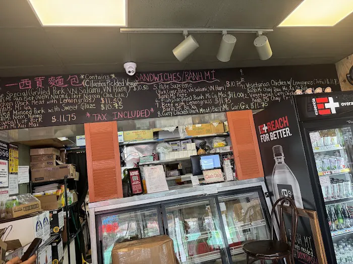 Saigon Vietnamese Sandwich Deli Picture 3