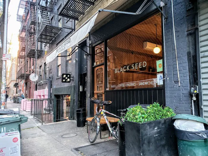 Black Seed Bagels Picture 5